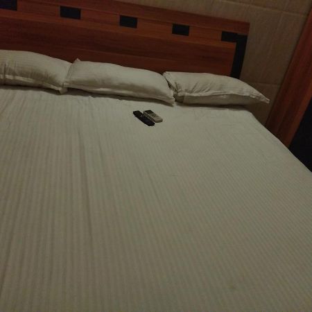 Grand Galaxy Otel Chennai Dış mekan fotoğraf